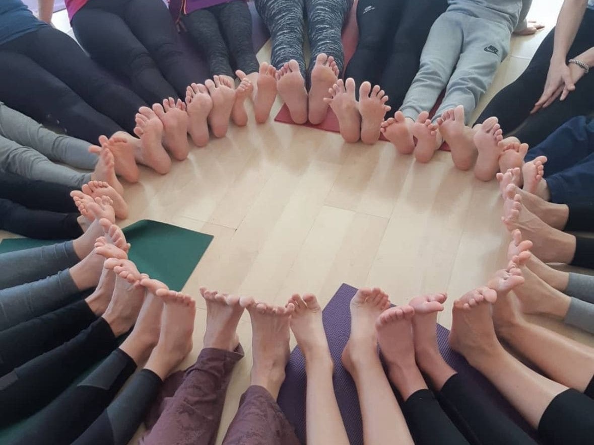 Yoga Las Matas en grupo